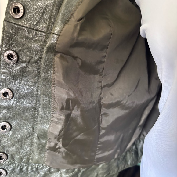 Members Only Vintage Olive Green Leather Jacket - Picture 13 of 16